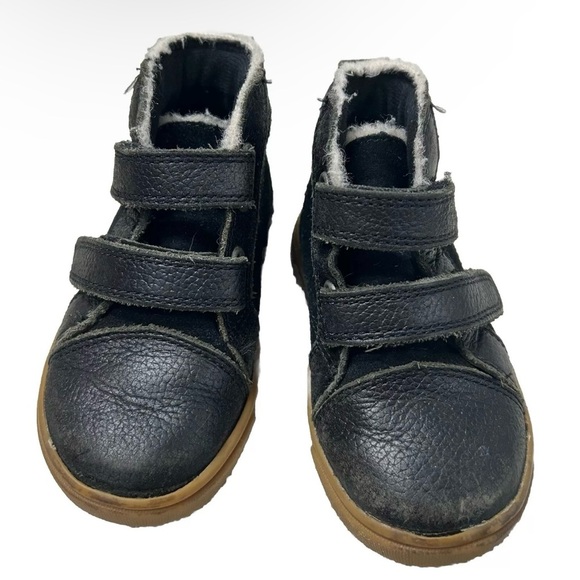 UGG Rennon II Style Boots Toddler Size 6 Leather Black Hightop - Picture 5 of 5